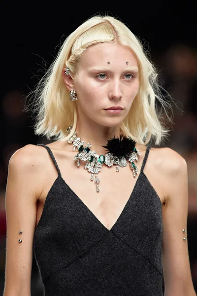 Look 53